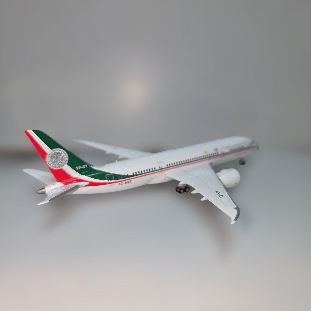 Geminijets1/400 メキシコ空軍 B787-8