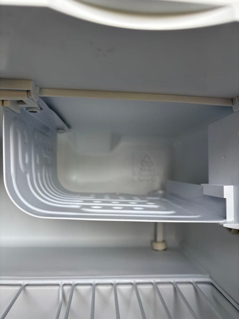 美品⟡.* Comfee ノンフロン冷蔵庫 RCD45WH/E 45L【中古品】