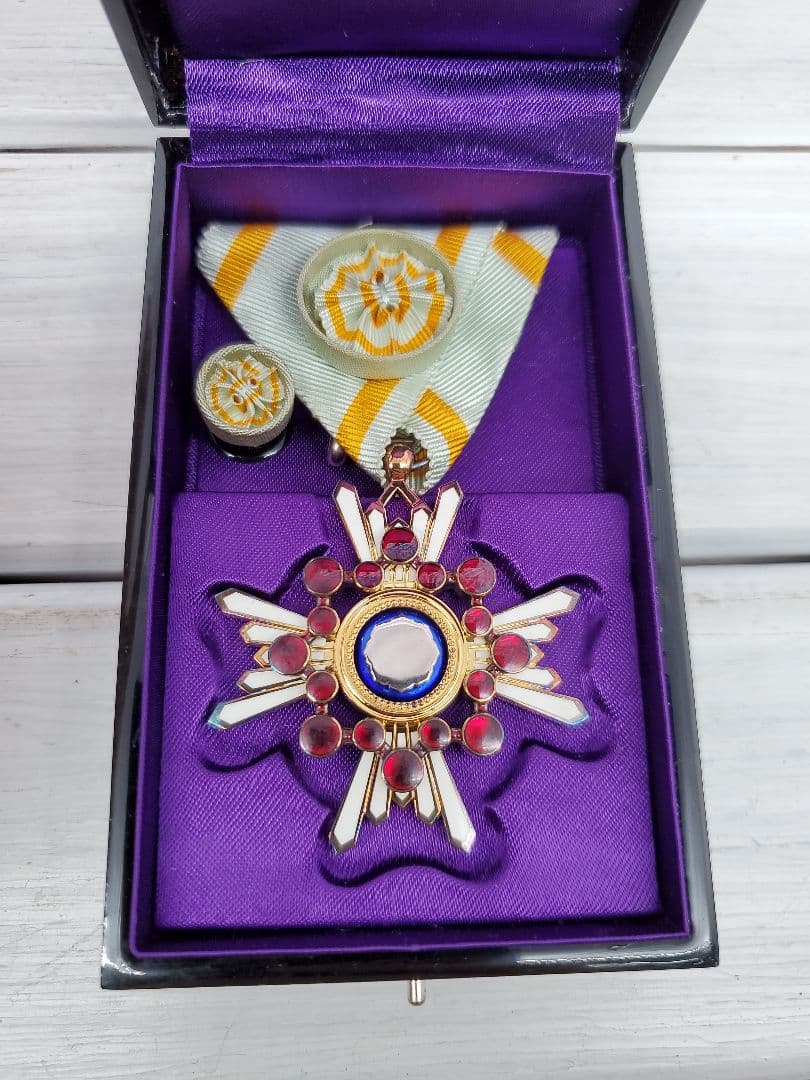 勲四等瑞宝章　勲章　ケース付