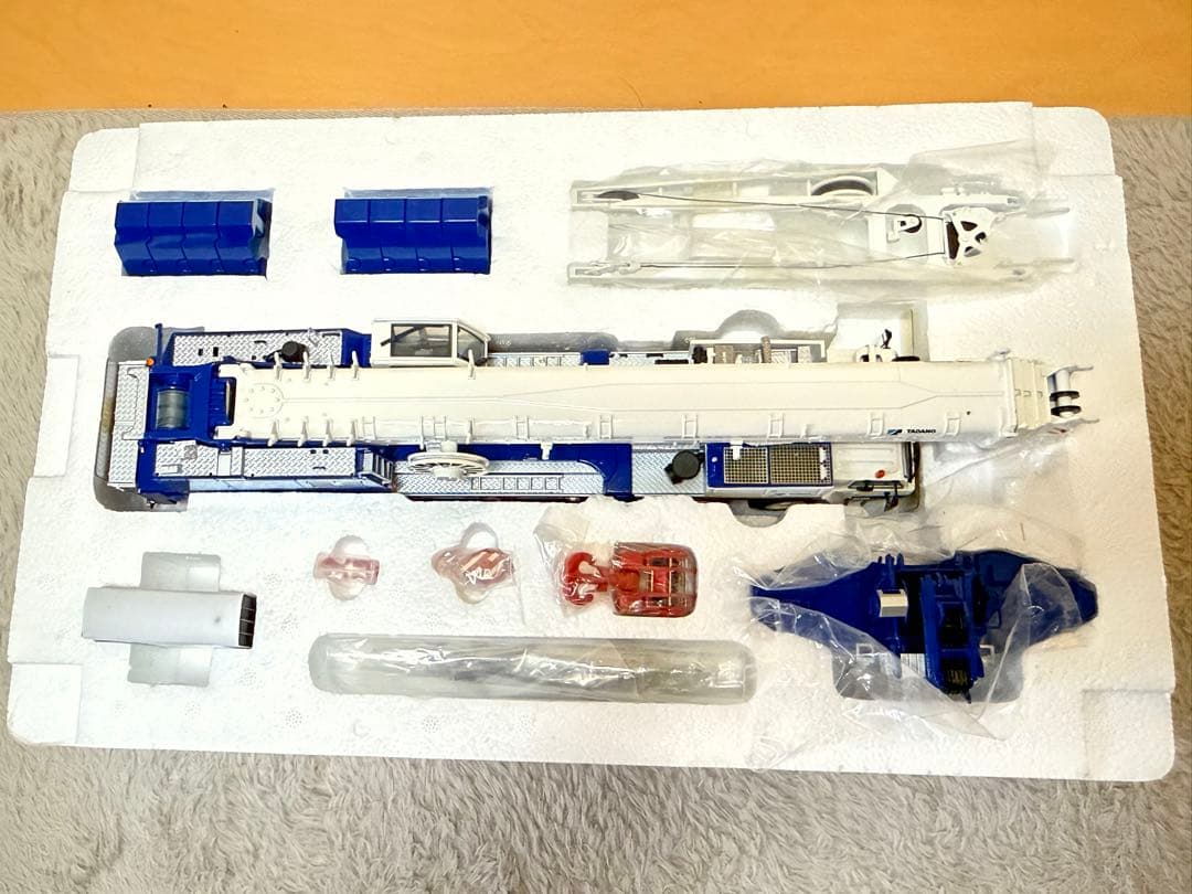 TADANO ATF 400G-6 クレーン模型　パワーシステム付　値引き可能