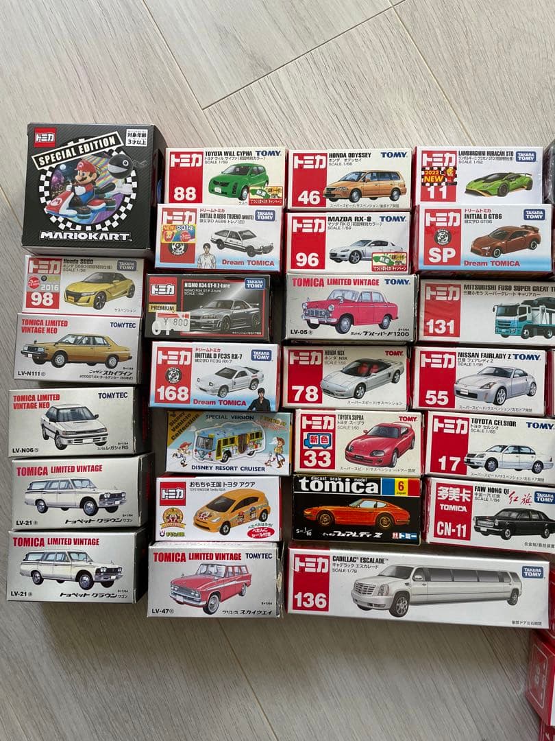 トミカ　トミカリミテッド