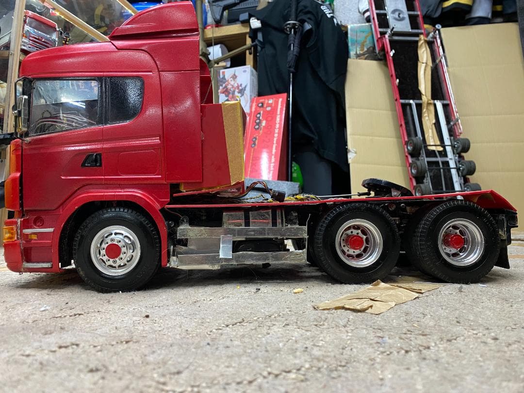 タミヤ　1/14 スカニアR620フルオペレーション　重機トレーラーセット