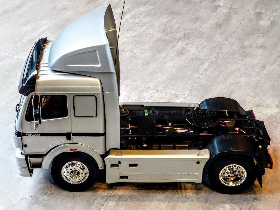 1/14 タミヤ メルセデスベンツ 1838LS ライト点灯 動作確認済み