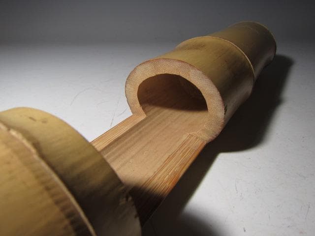 無限斎（裏千家 十四代 淡々斎）竹 二重切花入「古山」素朴な優雅の名品k534