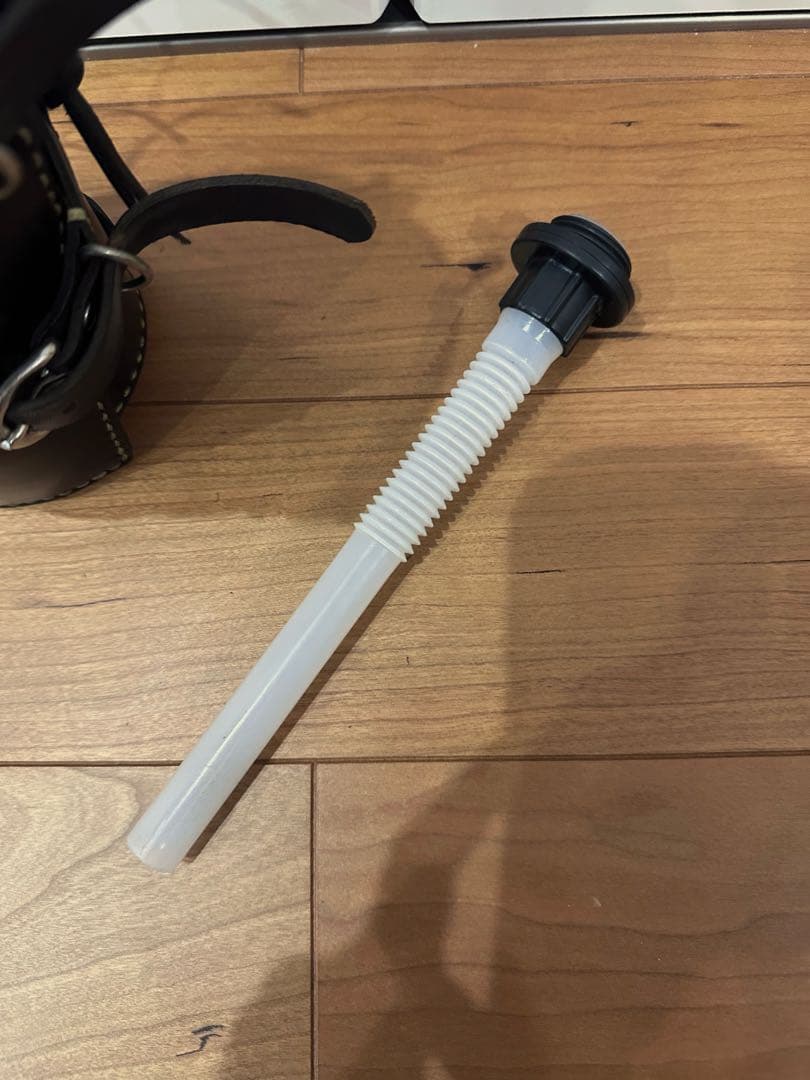 ガソリン予備燃料タンク　携行缶