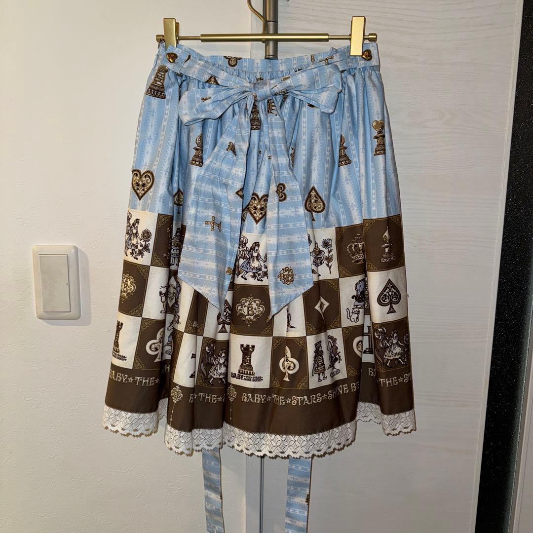 BABY チェスアリス柄スカート サックス