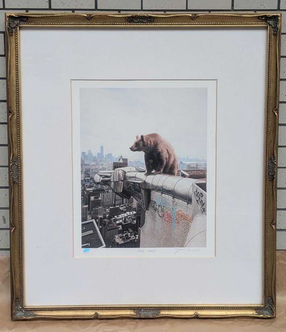 Josh Keyes　Mad World