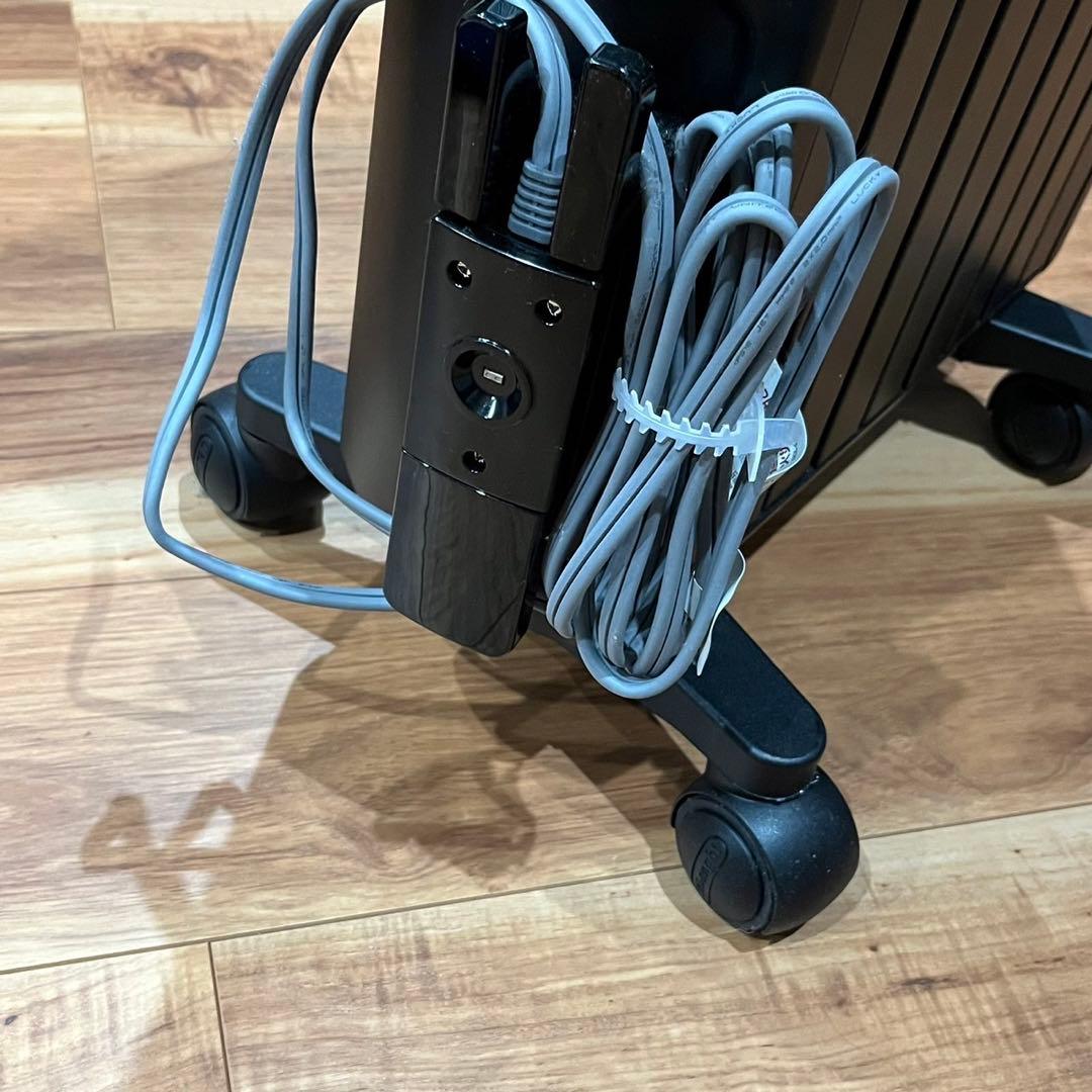 Delonghi デロンギ オイルヒーター 黒 美品 使用回数ほぼなし