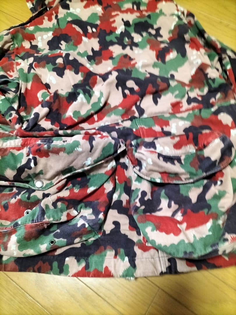 迷彩ジャケット フード付き