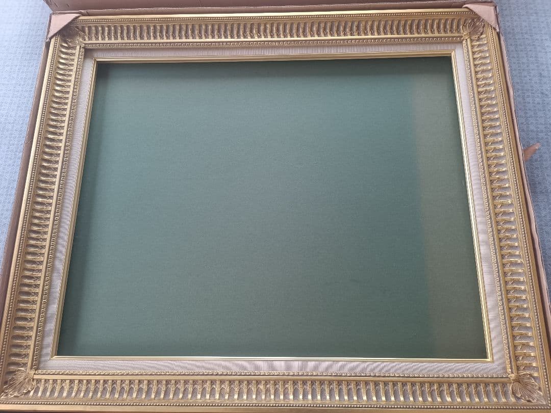 サモン　F30サイズ　額縁　金色　未使用　経年 額縁 ゴールド