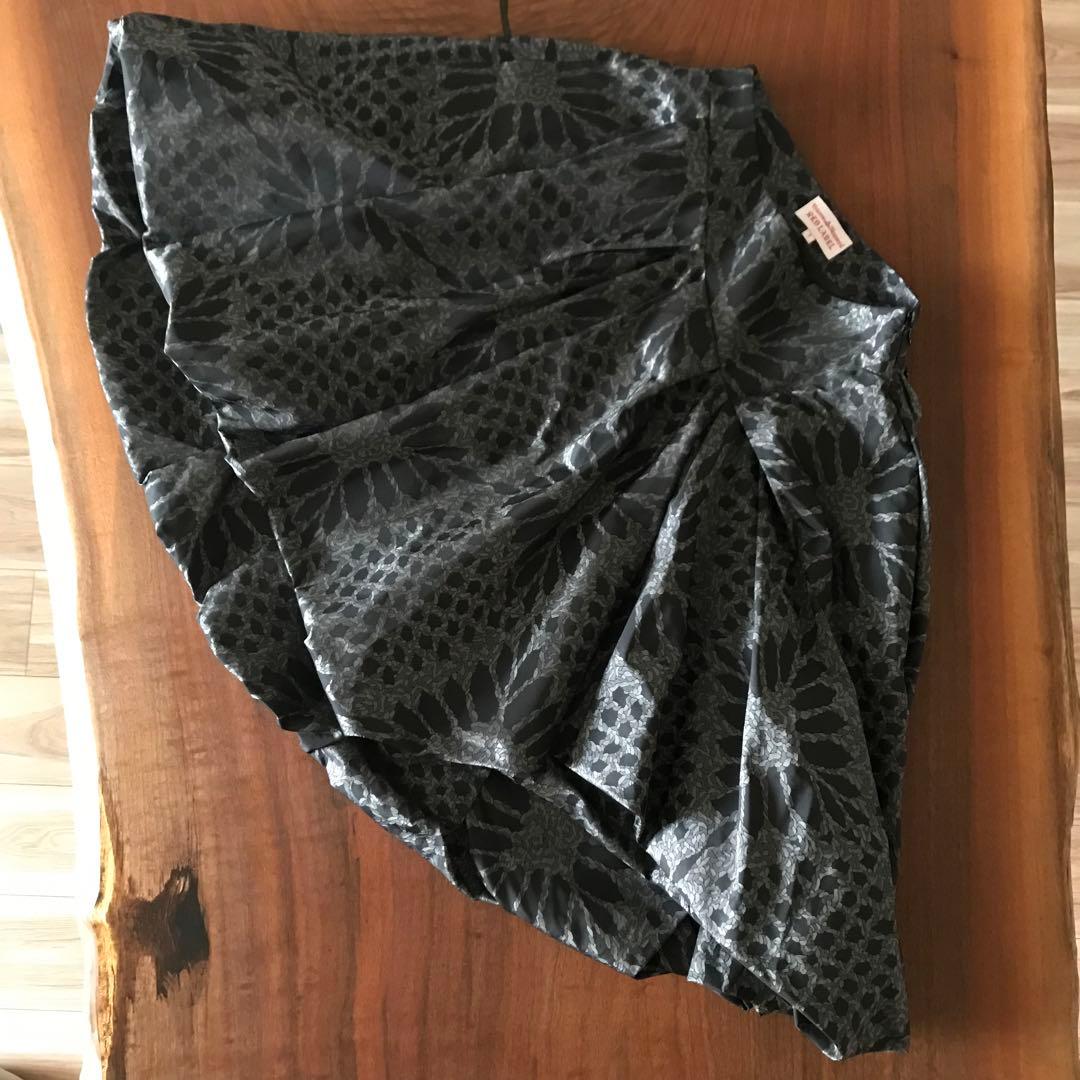 Vivienne Westwood ダークグレー バルーンスカート ひざ丈