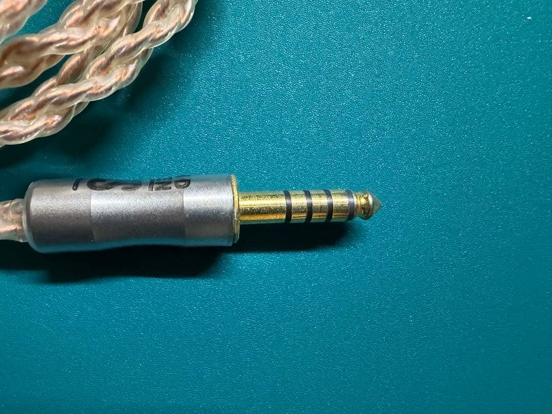 【QBT処理】PC-TripleC 0.3sq 4芯 4.4mm mmcx