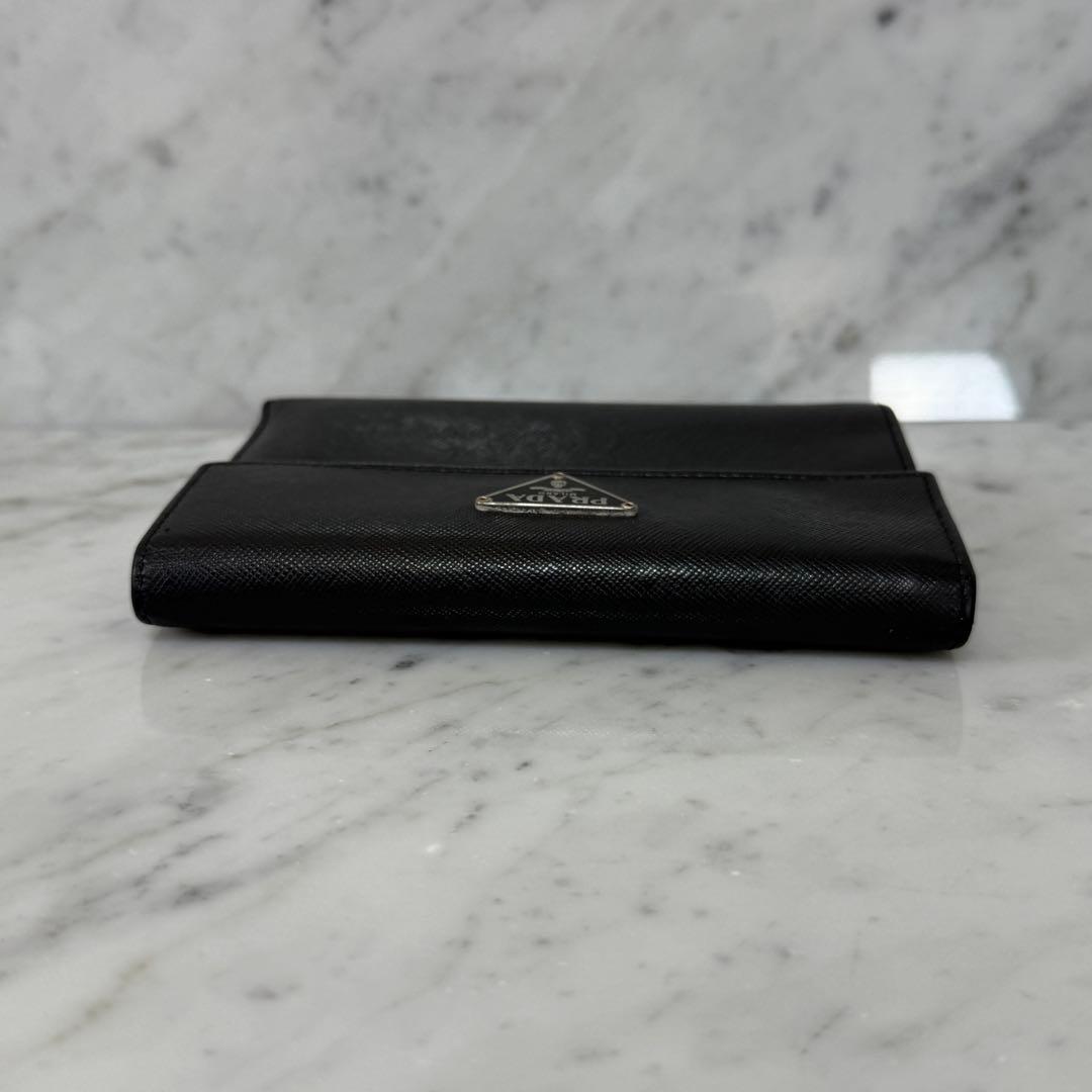 PRADA プラダ 三つ折財布 ブラック 黒 サフィアーノ トライアングル