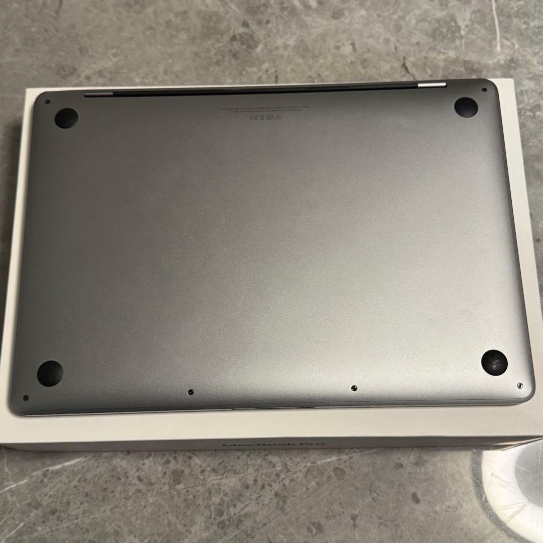 Apple 13インチ MacBookPro 本体 箱付き