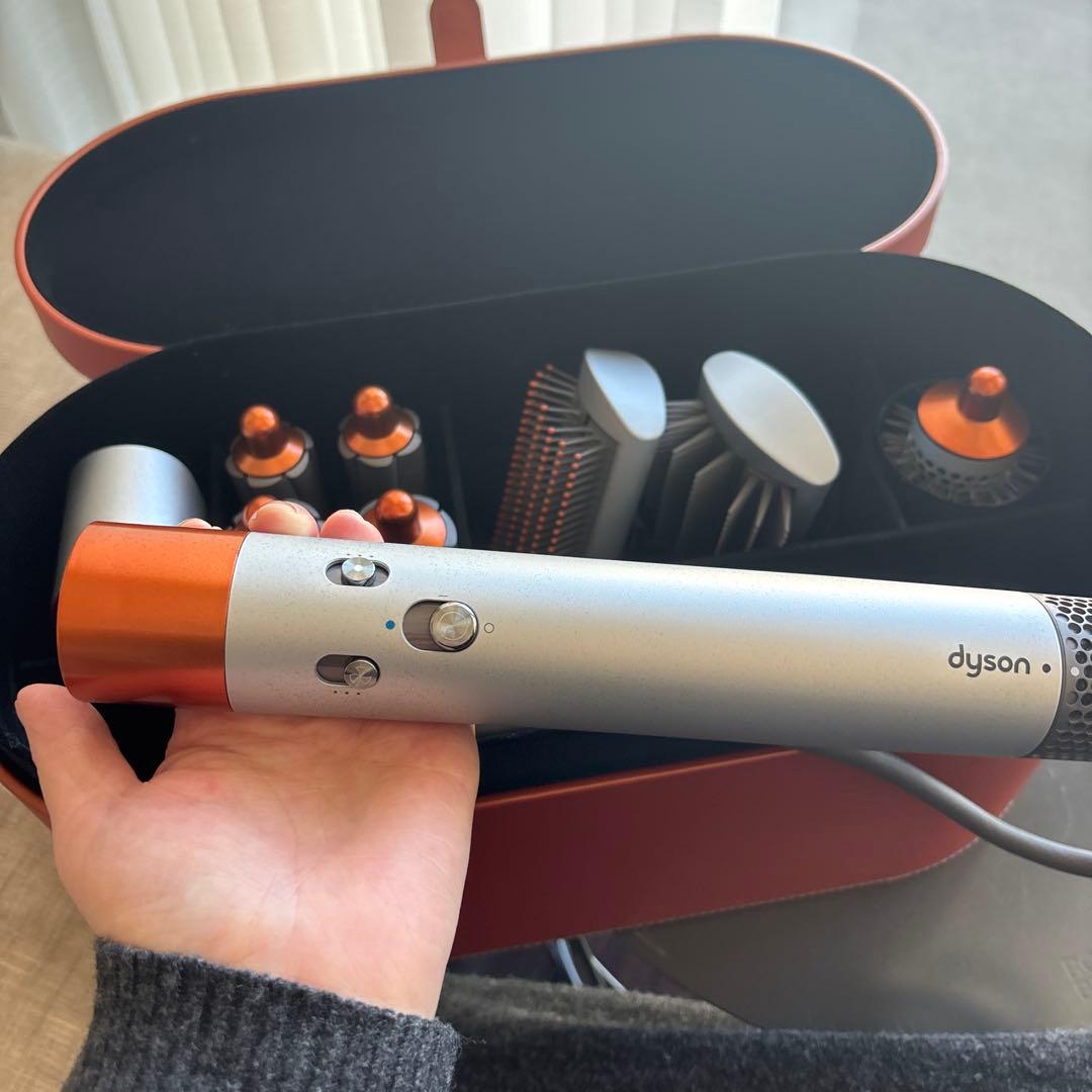 アタッチメント完備　ダイソン エアラップ HS01