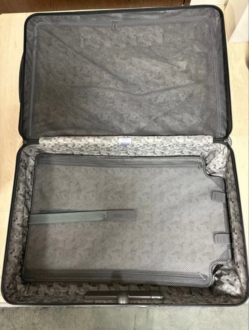 リモワ、サルサ大型キャリーケース 4輪電子タグ付