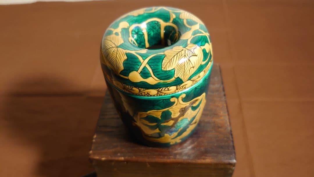 吉田屋窯　青九谷　青手　香炉　古九谷　アンティーク九谷焼　前田家　角福　１客