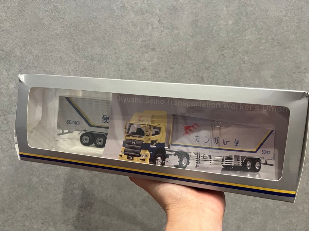 九州西濃運輸限定ミニカートレーラーSEINO 1:64 トラックミニカー