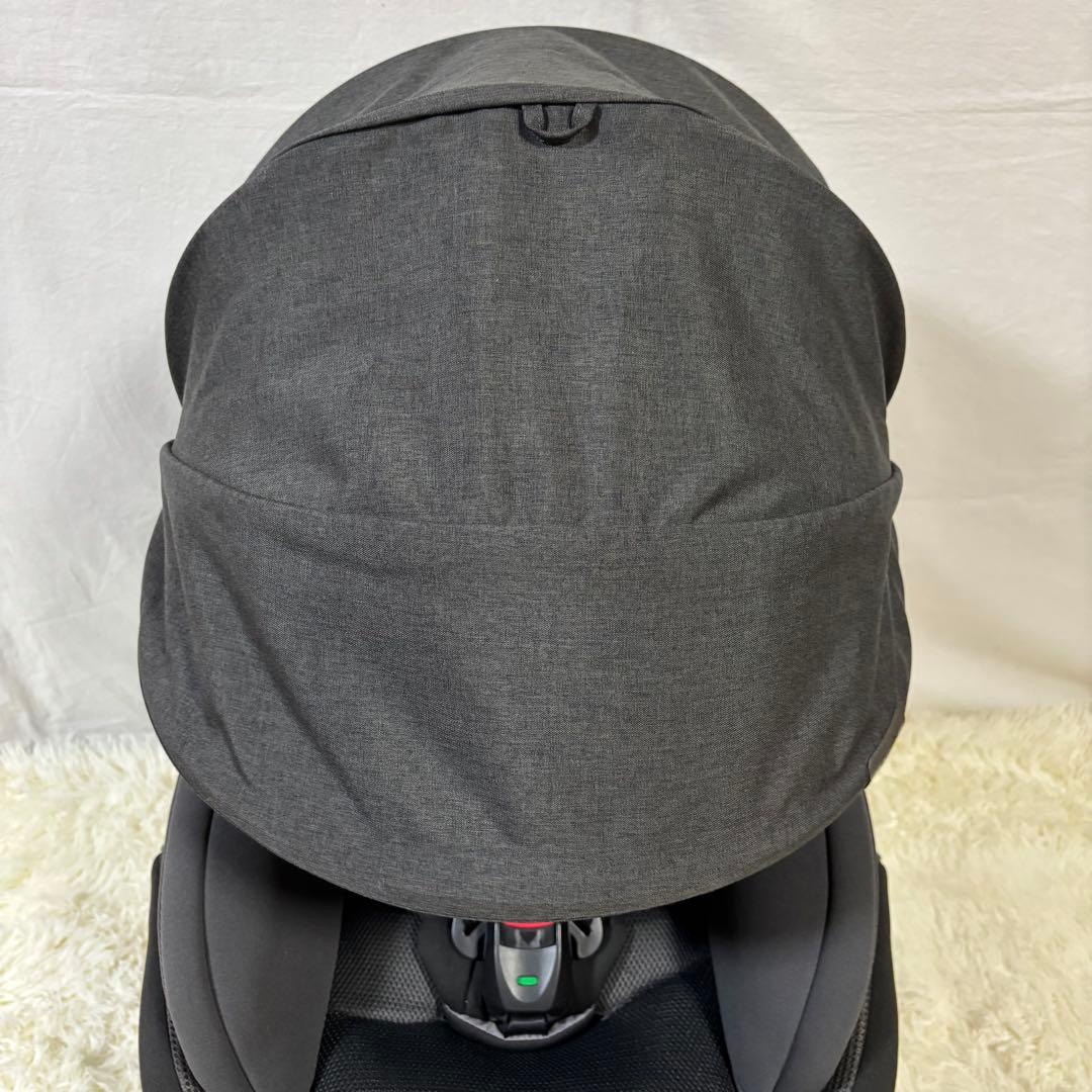 美品　Combi コンビ THE S ISOFIX エッグショック　ダークグレー