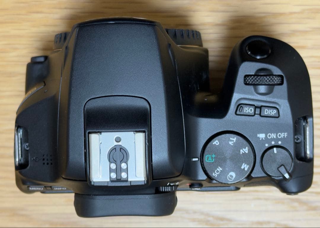 EOS Kiss X10 ダブルズームキット