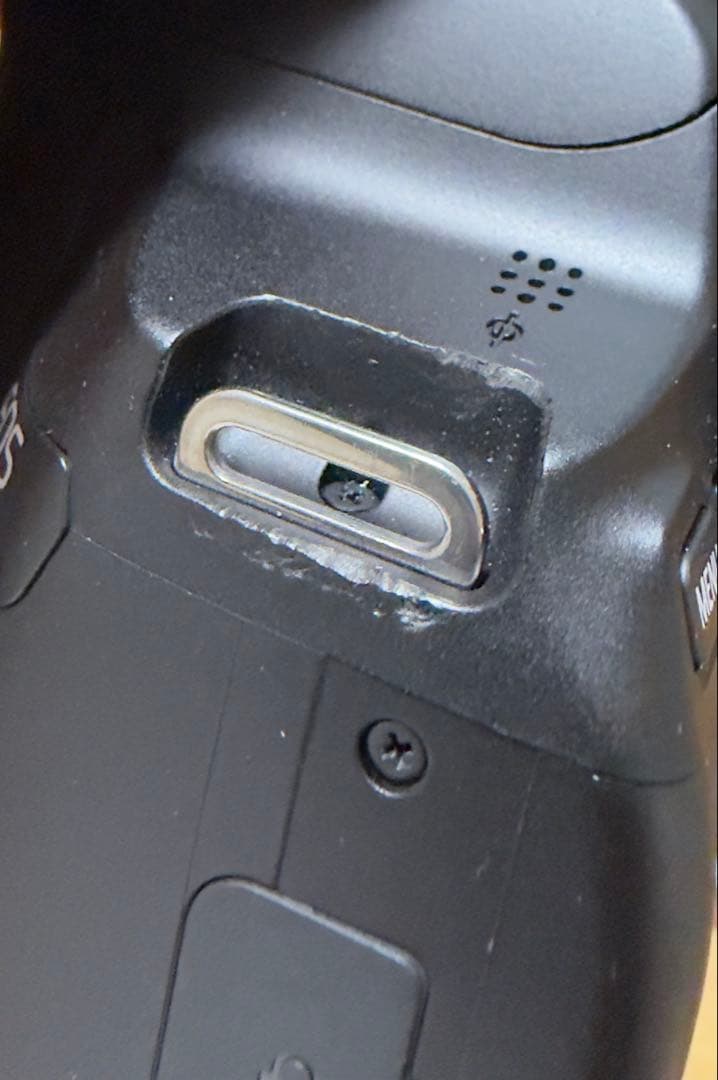 EOS Kiss X10 ダブルズームキット