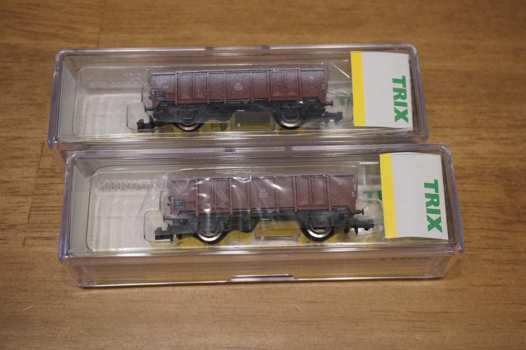 MINITRIX 品番１５１９４　バラシ　ＤＢ（ドイツ）　有蓋貨車　４両編成