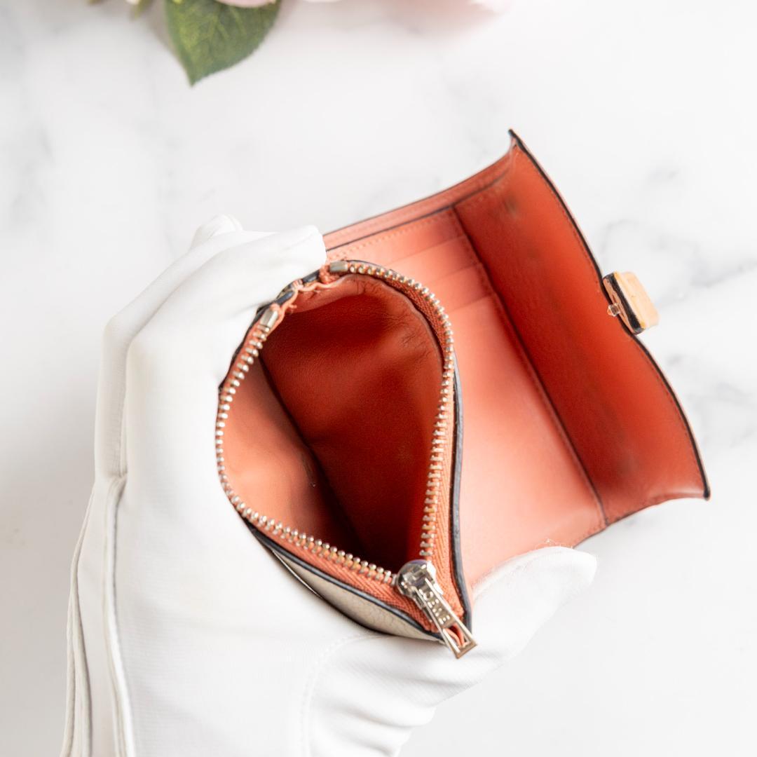 【美品】 LOEWE 三つ折り財布 スモールバーティカルウォレット