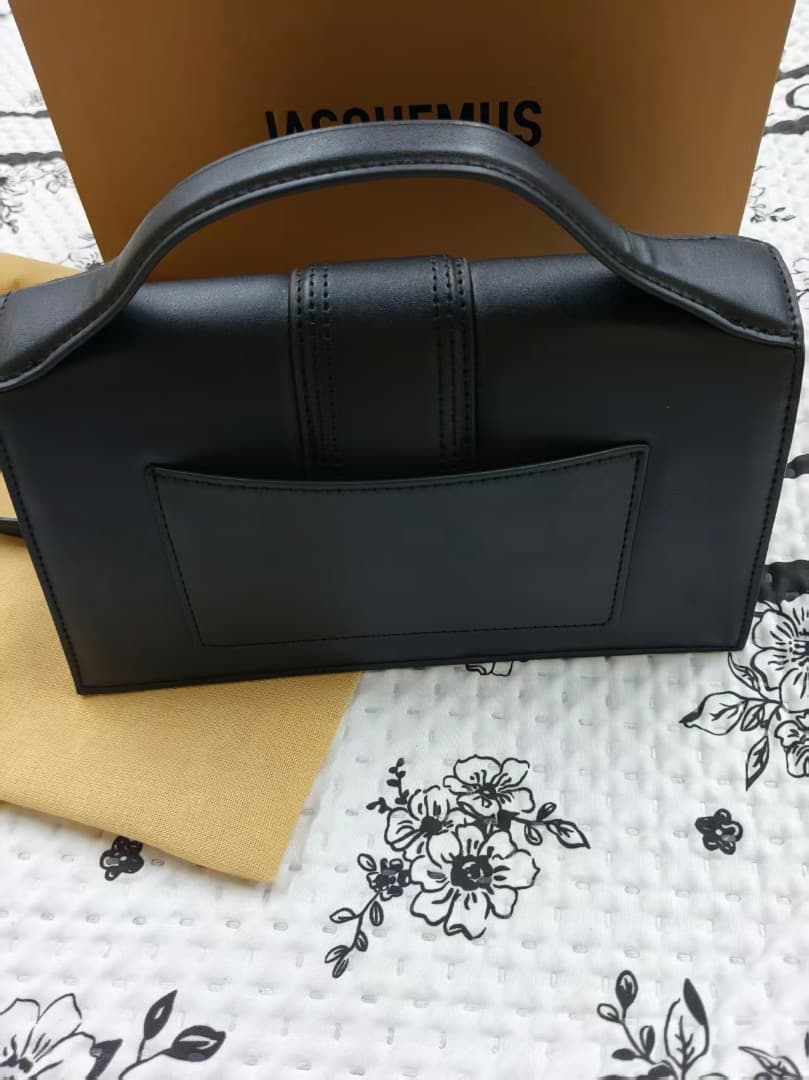 JACQUEMUS.ショルダーバック