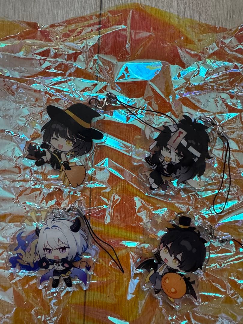 鳴潮 池ハロ　アクリルキーホルダー４種　ポストカード　ステッカー