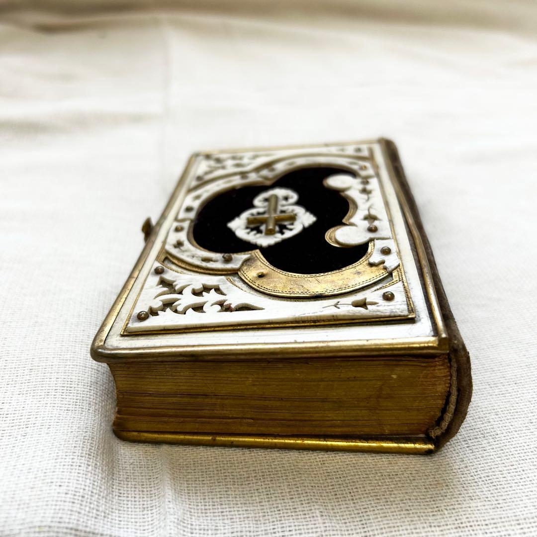 【希少】ウィーン蚤の市 アンティーク聖書 祈祷書 三方金 金具装丁 雑貨 小物