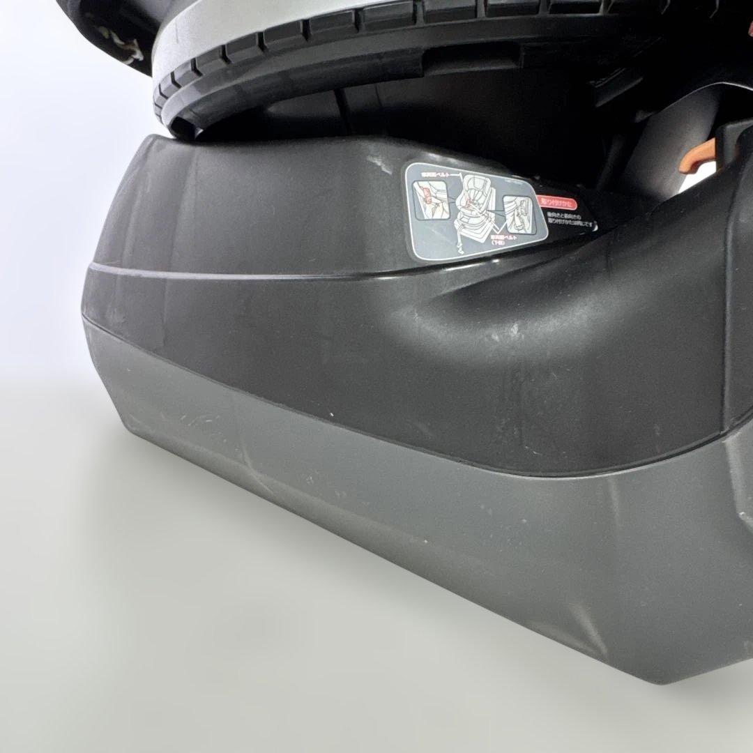 Combi WL ネムール エッグショック チャイルドシート