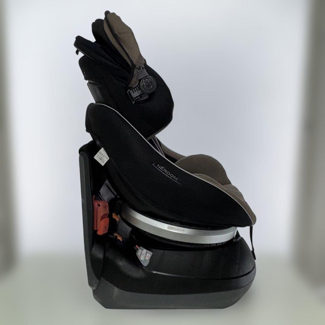 Combi WL ネムール エッグショック チャイルドシート