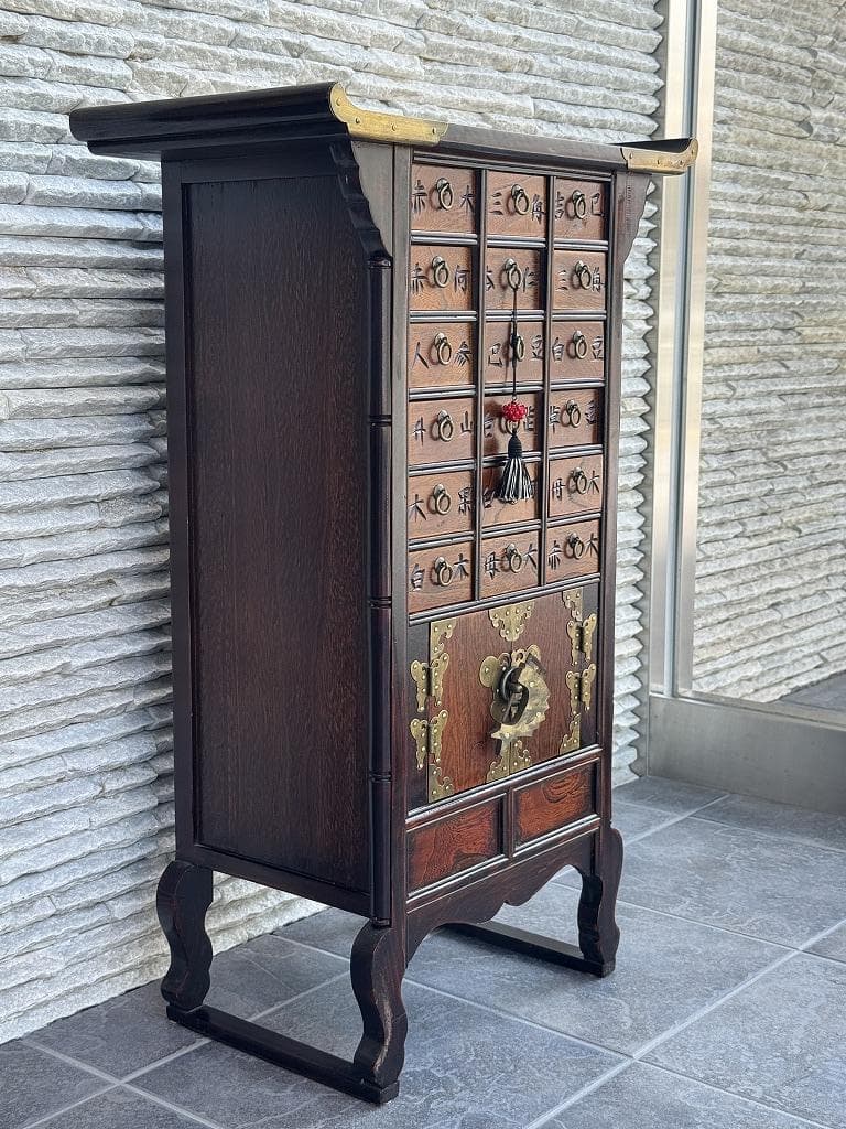 売約済み　李朝　薬箪笥　時代箪笥　引き出し１８杯