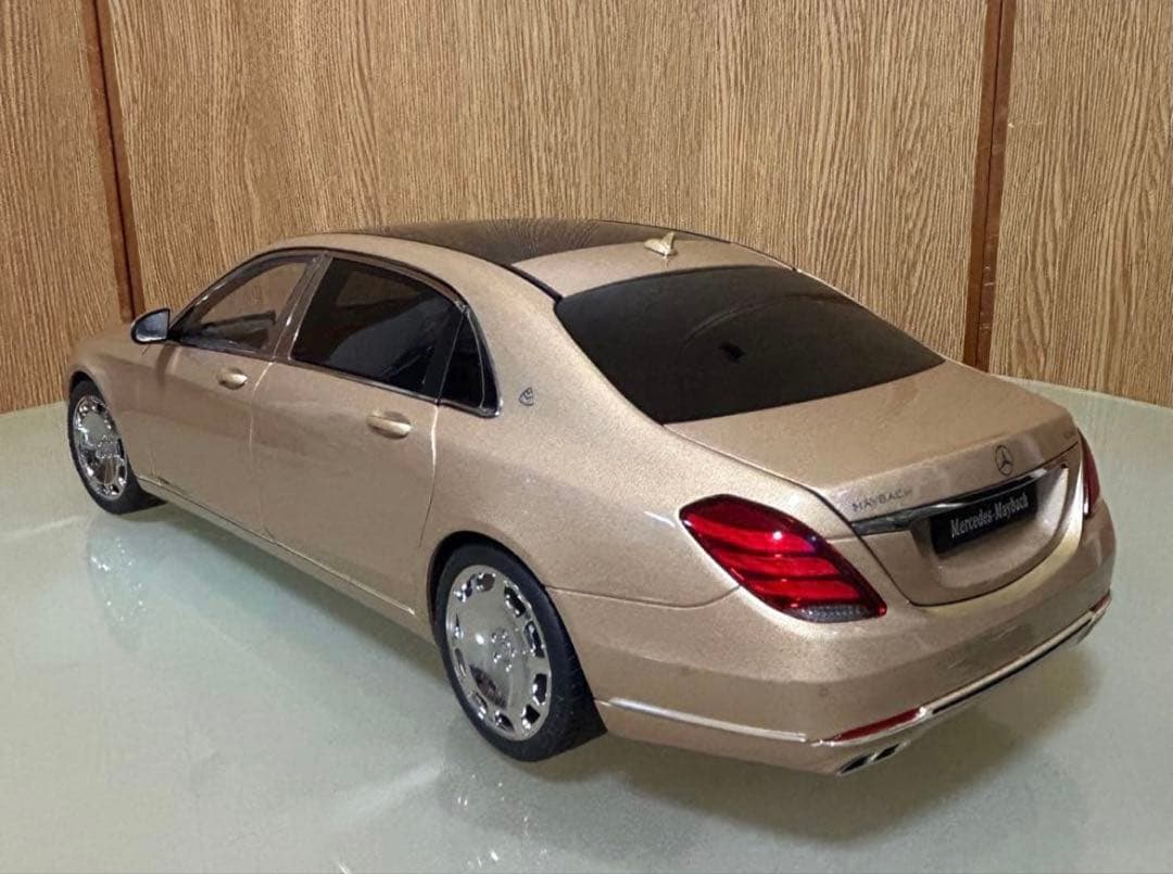 オートアート メルセデスベンツ　マイバッハ　絶版品　ミニカー