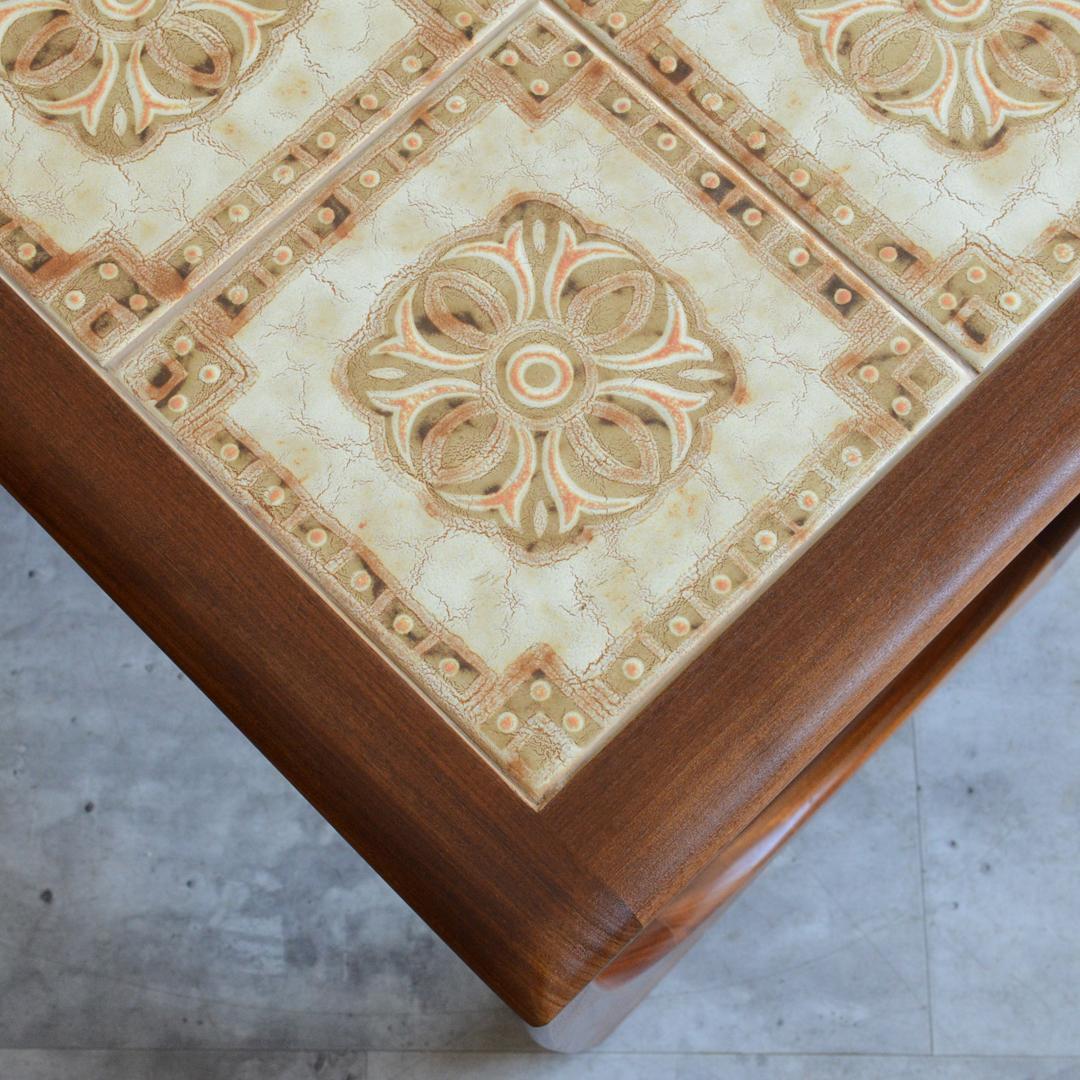 G-PLAN ヴィンテージ タイルトップ ネストテーブル チーク サイドテーブル