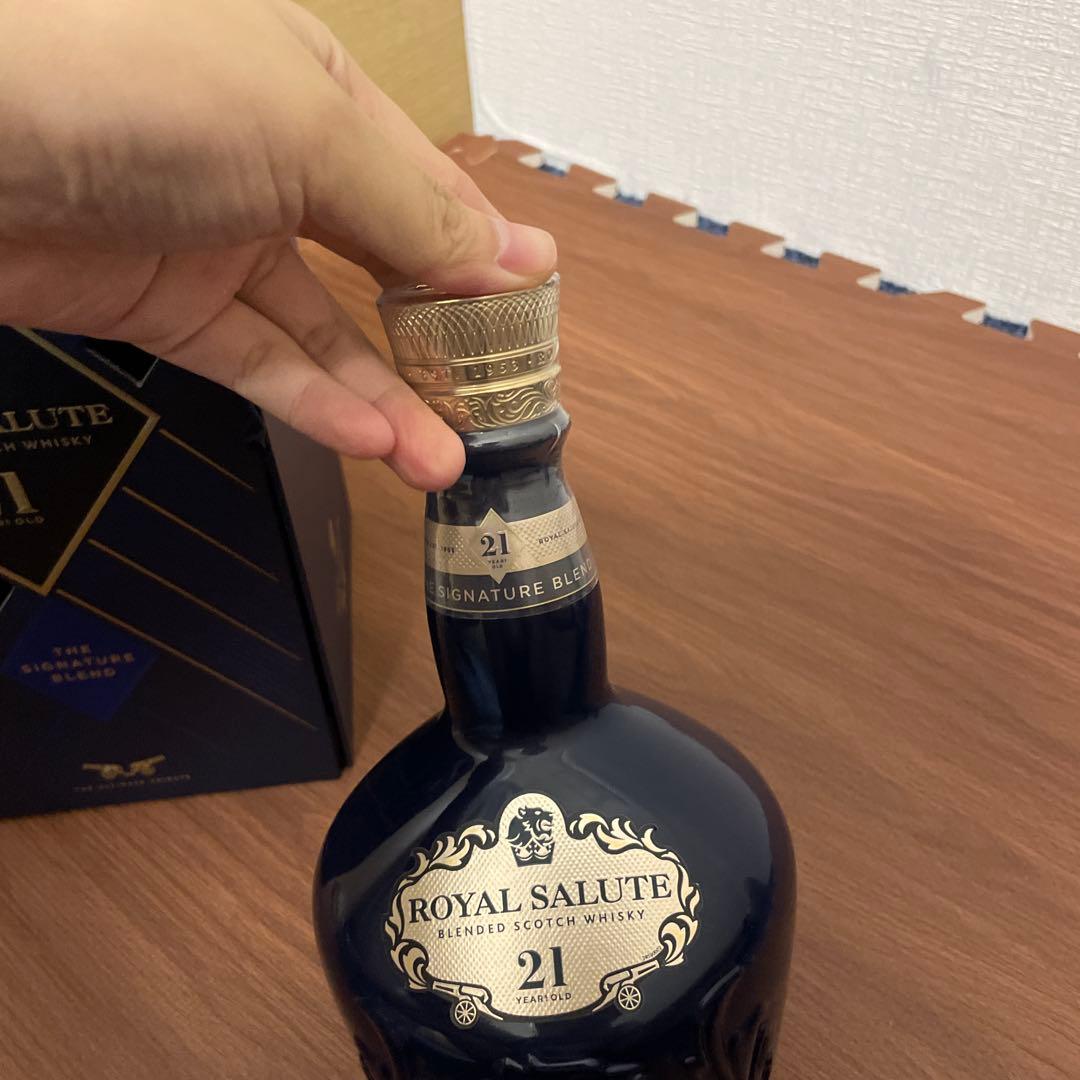 ロイヤルサルート 21年 シグネチャー ブレンド 青ボトル (シーバスリーガル