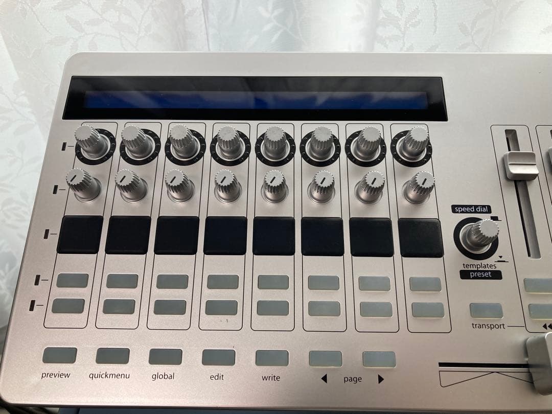 Novation ZeRO SL MkII／MIDIコントローラー