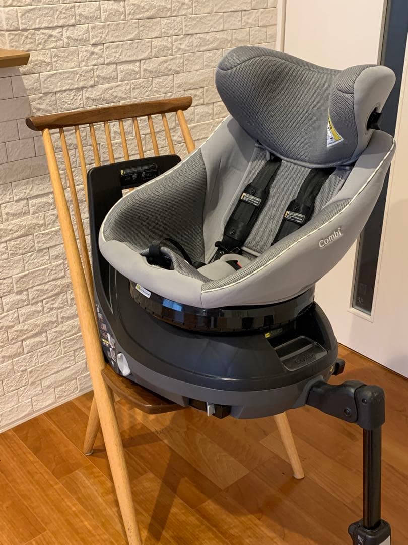 綺麗！Combi コンビ クルムーヴ アドバンス JP-590