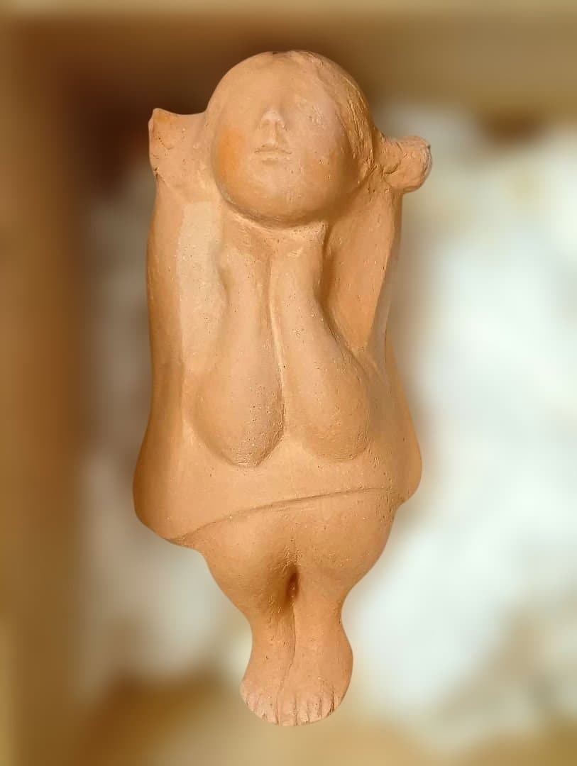 お星さま 陶器製女性像 木製箱入り