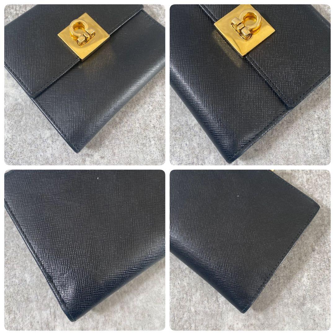 美品　フェラガモ　折り財布　ガンチーニ　サフィアーノレザー　ブラック　黒