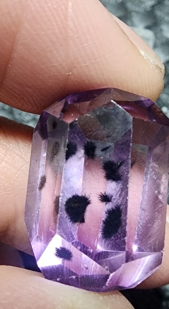 超レア☆ホランダイトを含むアメジスト