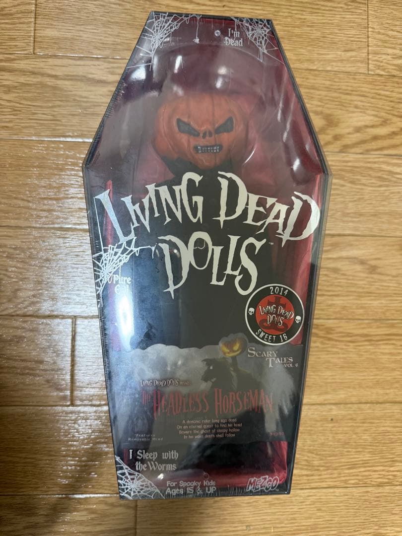 【新品未開封】メズコ リビングデッドドールズ Headless Horseman