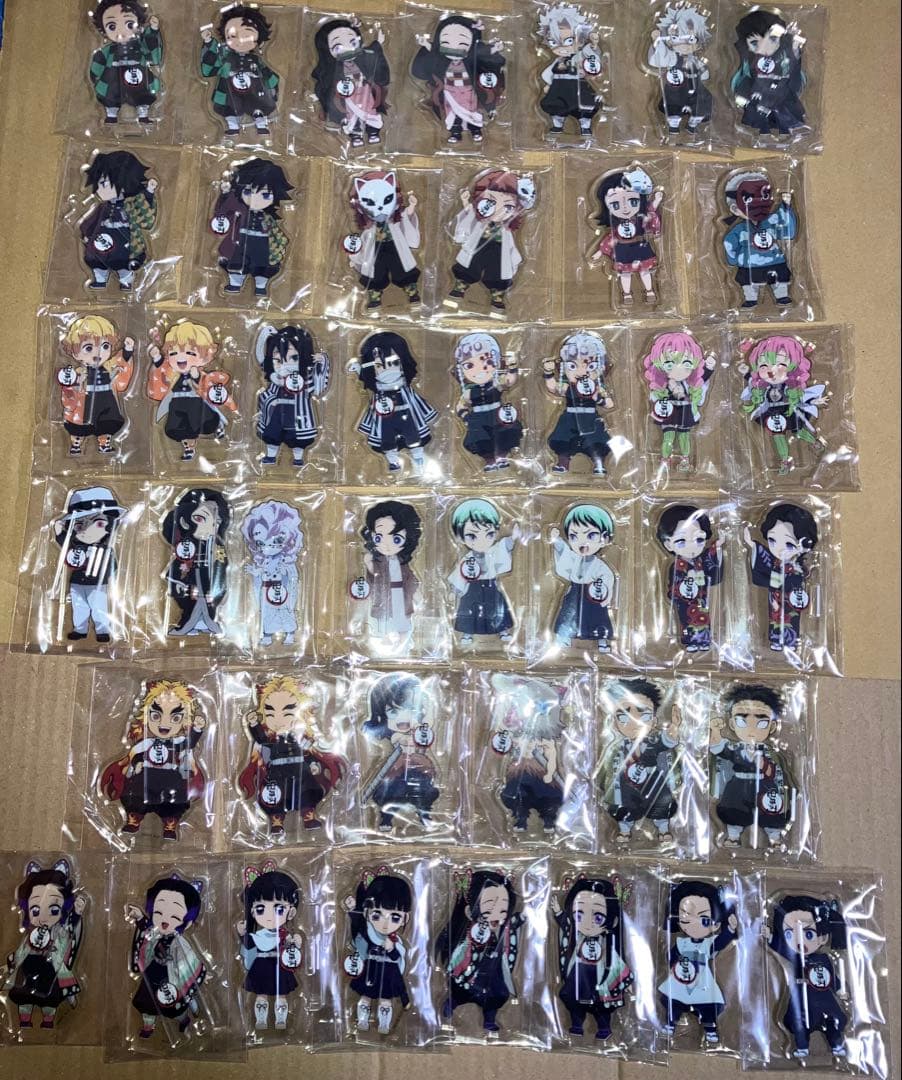 鬼滅の刃　繋がるアクリルスタンド　義勇など　セミコンプセット