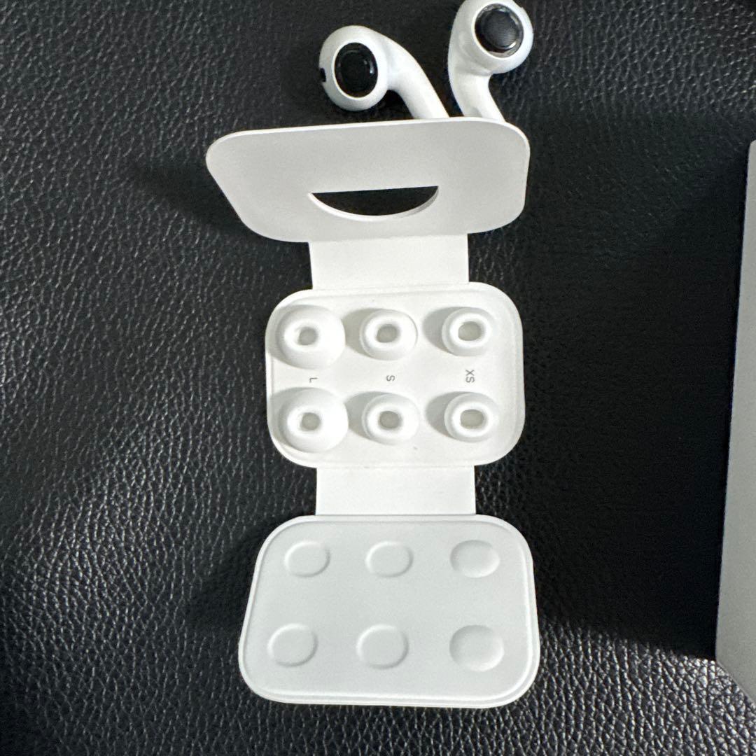 AirPods Pro (第2世代) 本体 + MagSafe充電ケース