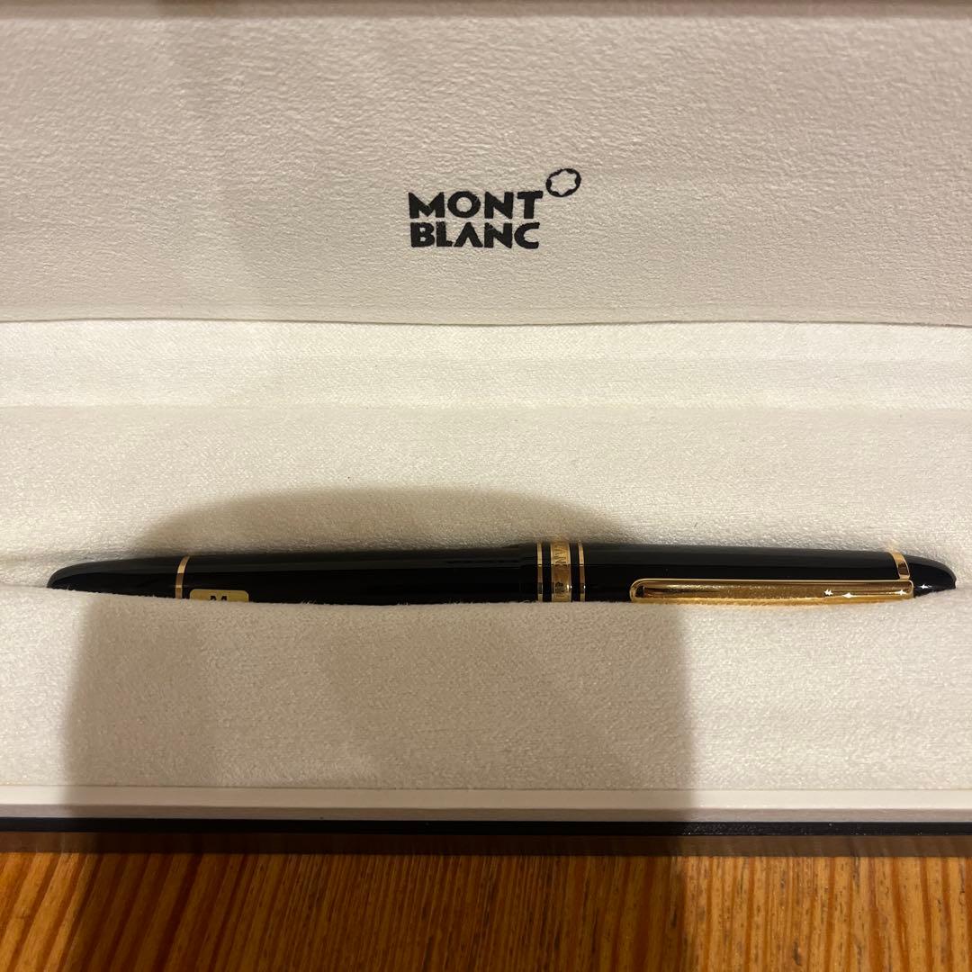 未使用　MONT BLANC ブラック 万年筆 Mサイズ