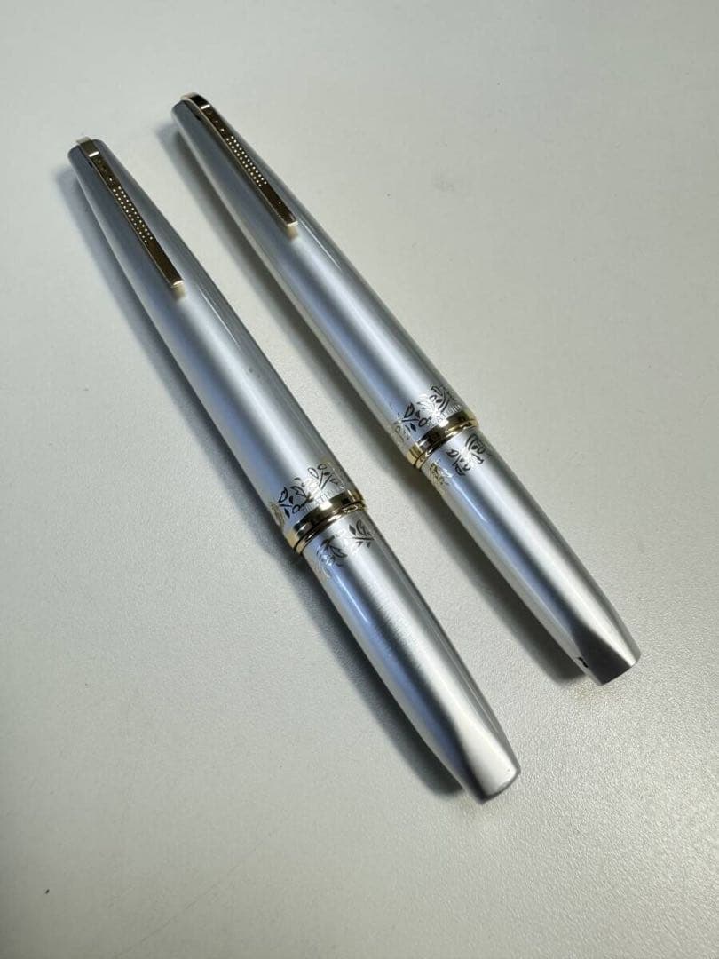 P576 PLATINUM 万年筆 2本 ペン先 18K 刻印 文房具