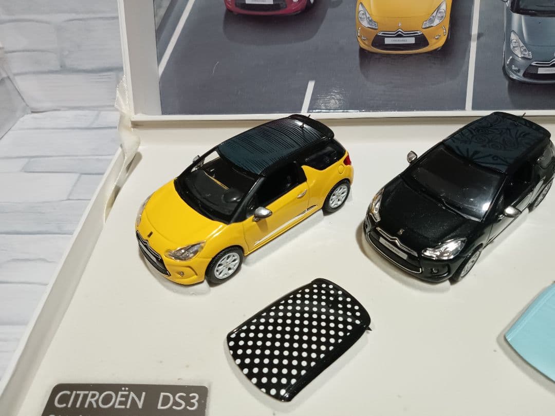 1/43 シトロエン　DS3  ディーラー品　ミニカー　4台セット