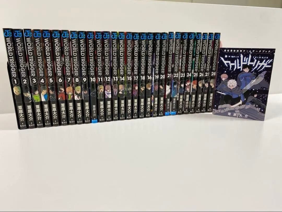 ワールドトリガー 28巻セット + チームデータブック