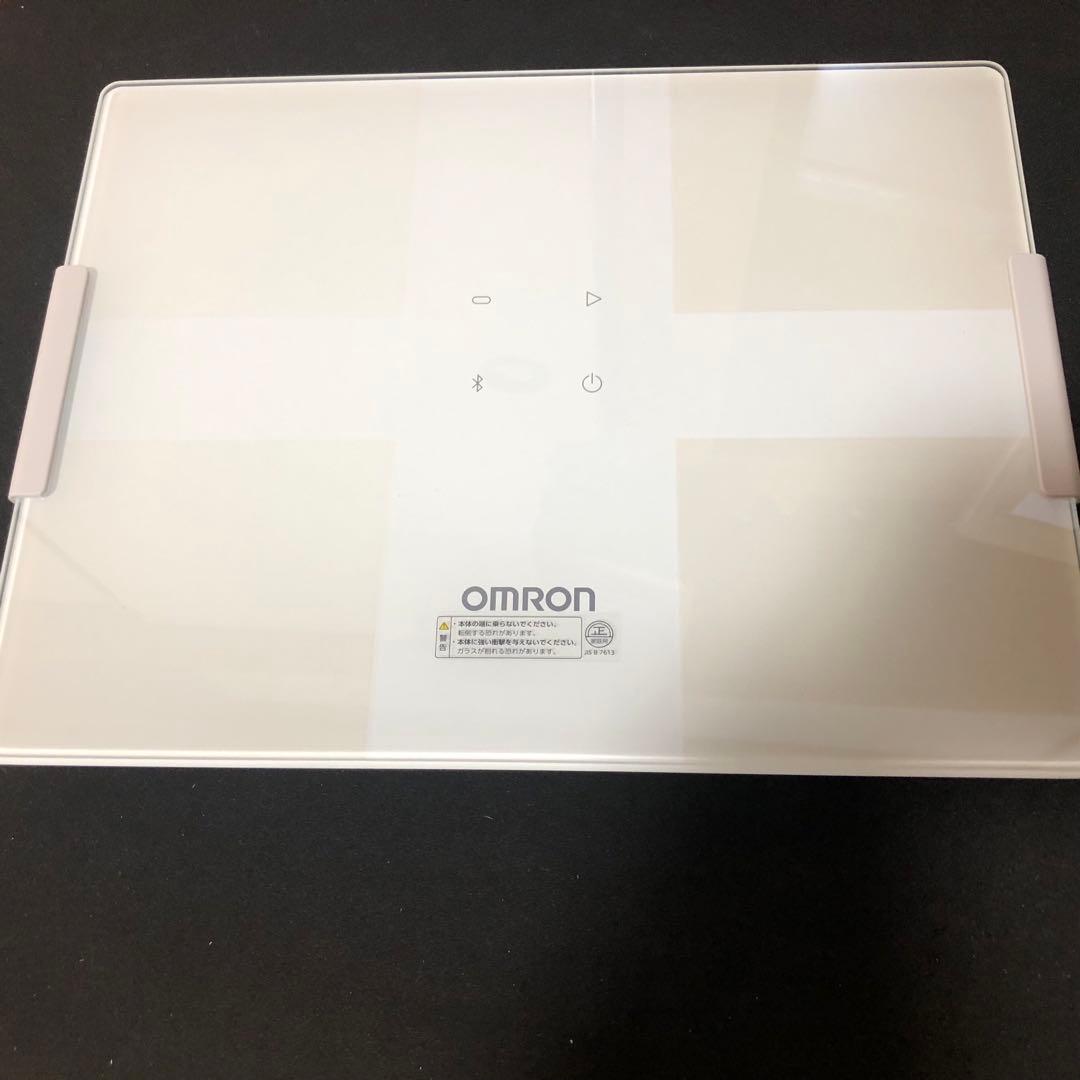 オムロン 体重 体組成計 カラダスキャン KRD-503T-W