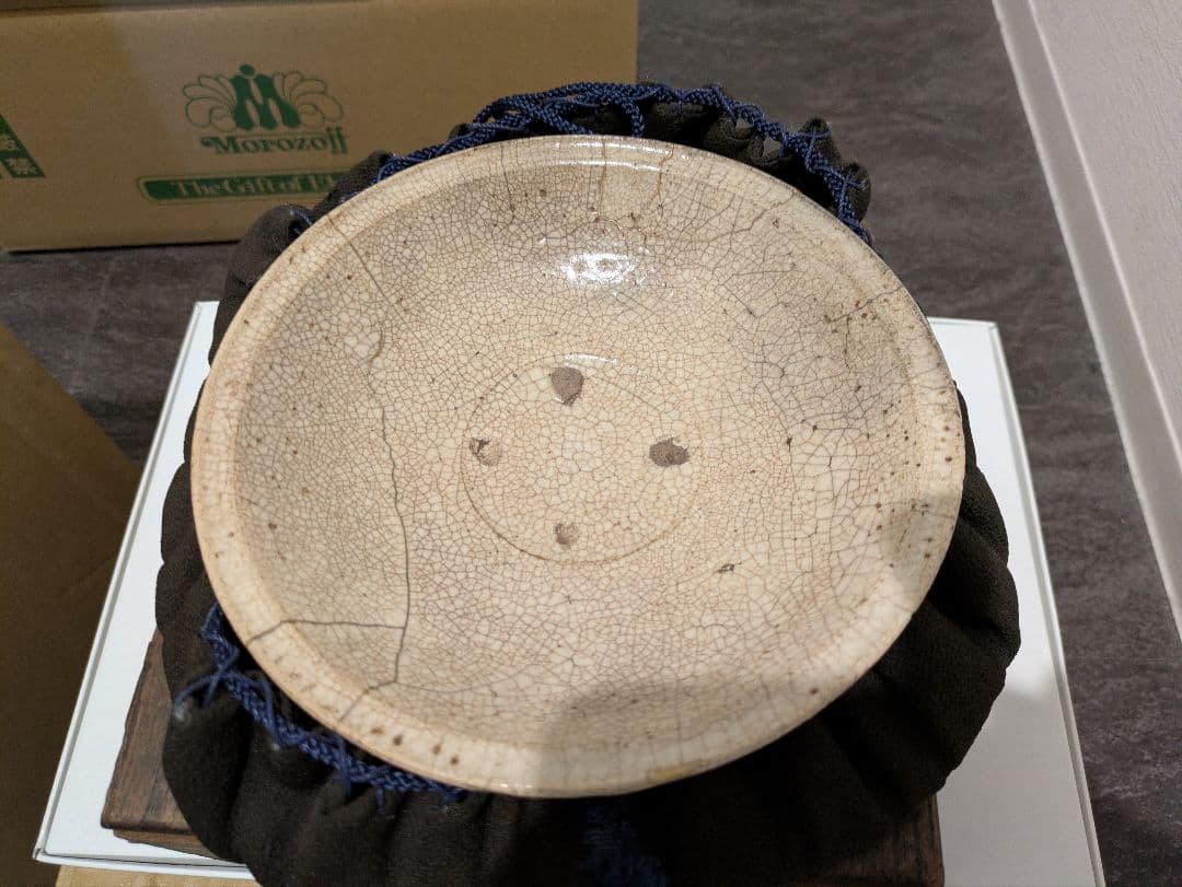 時代物　李朝　井戸茶碗　平茶碗　仕覆付　夏茶碗　骨董品　金直し